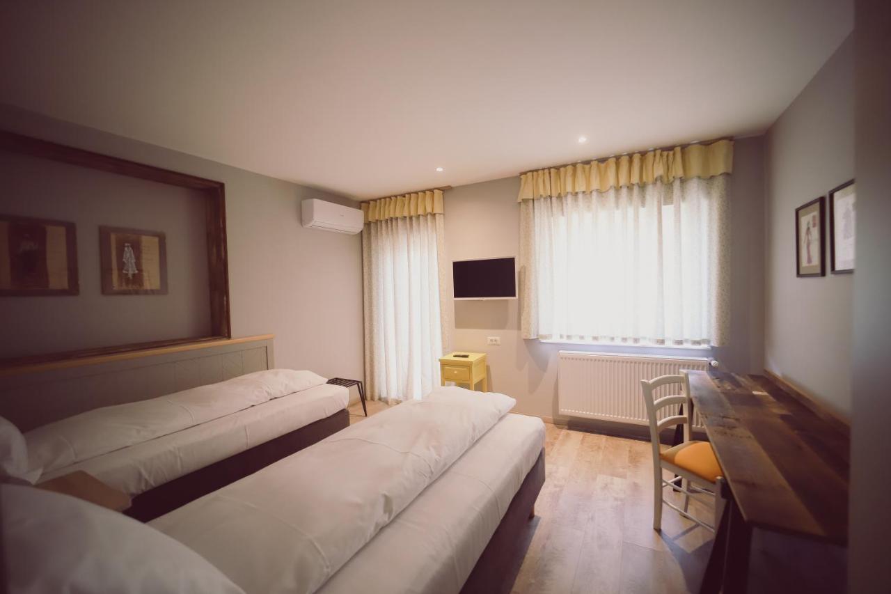Villa Piazzetta Bacău Eksteriør bilde