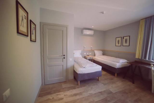 Villa Piazzetta Bacău Eksteriør bilde